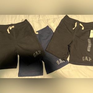 GAP boys cotton shorts 3 in set NWT NEW